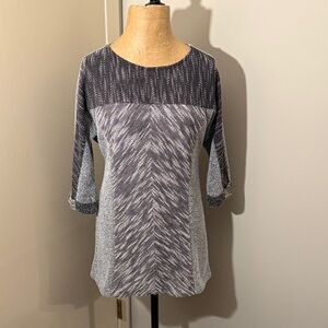 Zac & Rachel Black and Gray Textured Knit Sweater